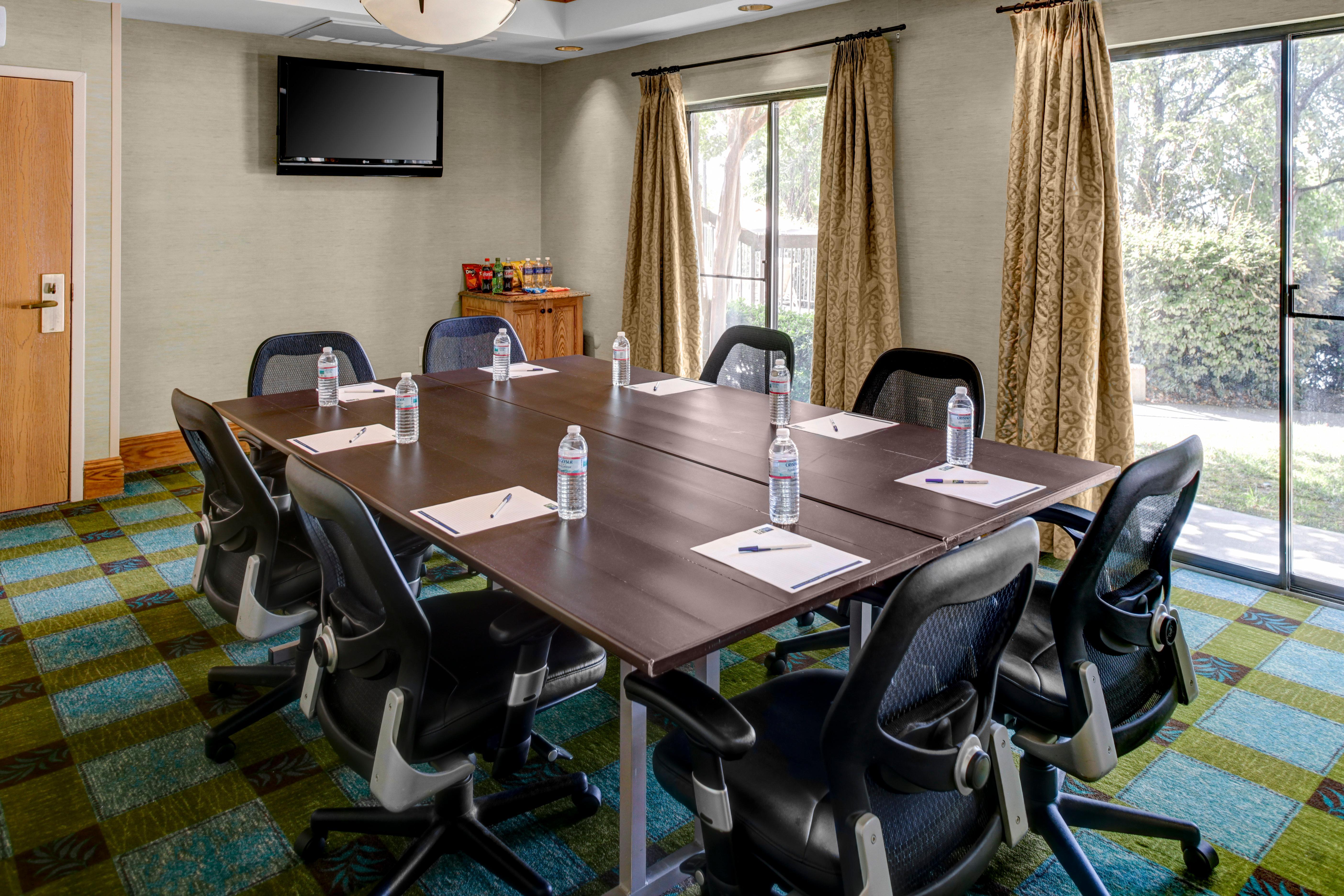 Holiday Inn Express Hotel & Suites Atlanta Buckhead By Ihg Exterior foto