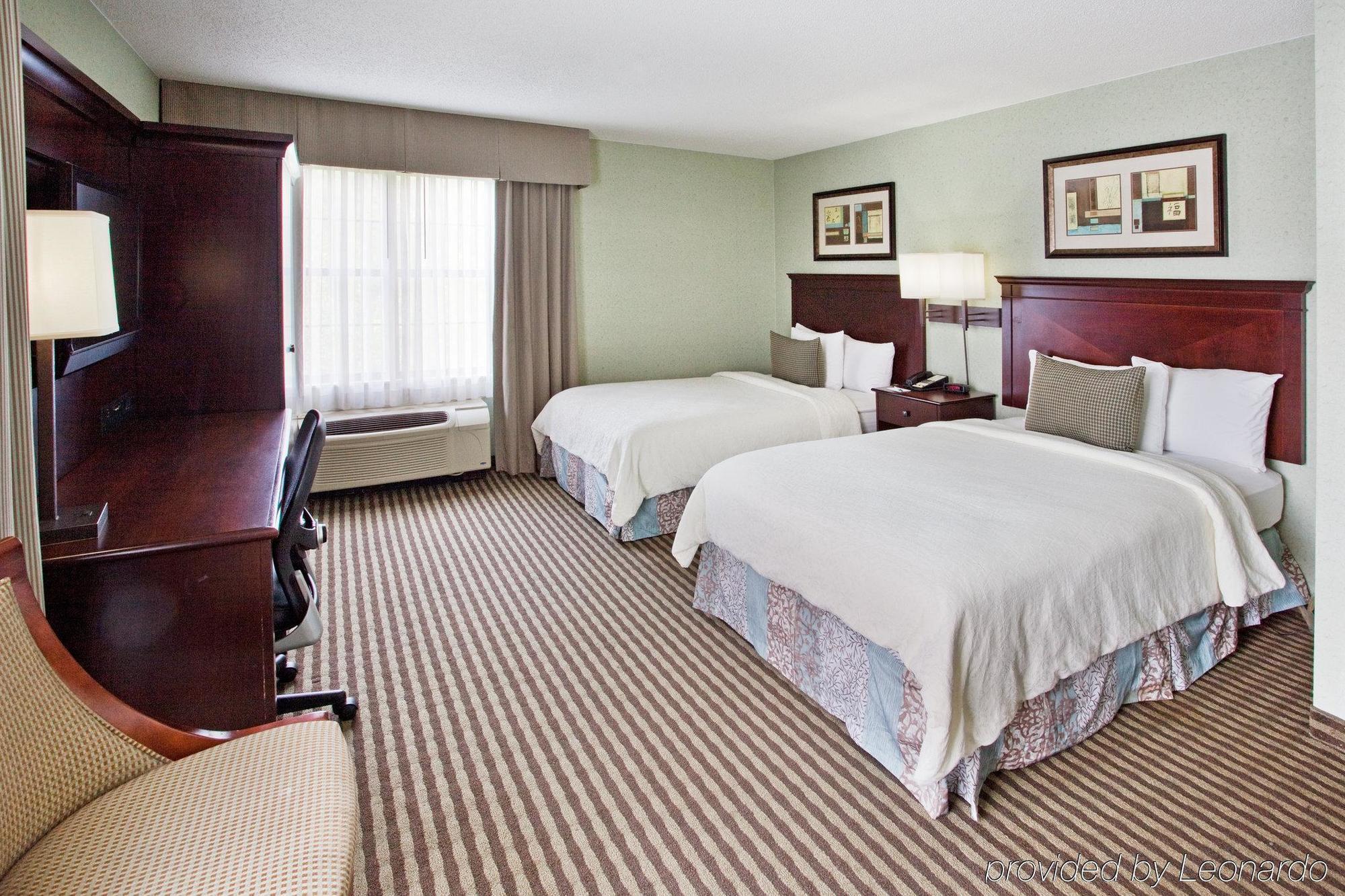 Holiday Inn Express Hotel & Suites Atlanta Buckhead By Ihg Exterior foto